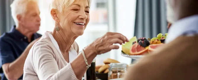 Seniors enjoying a healthy meal together at Sweetbriar Villa in Springfield, OR